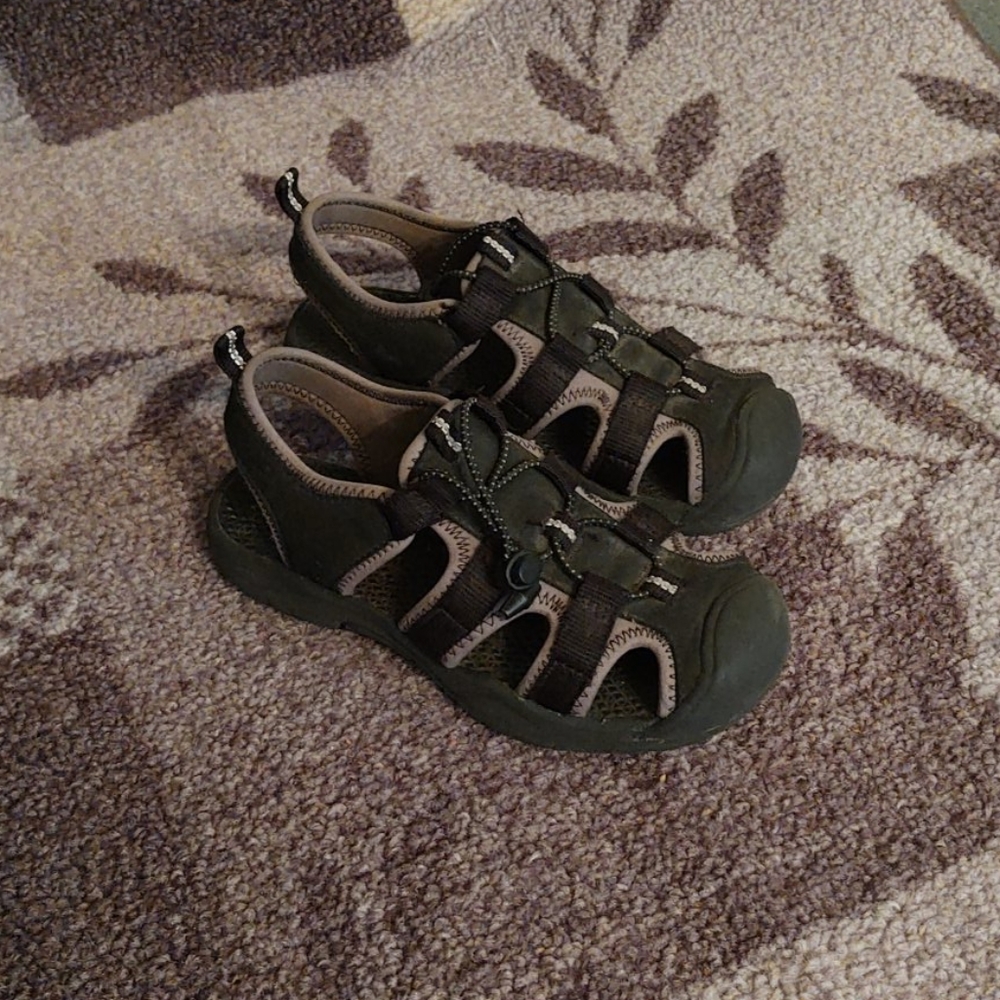 Boys sandals